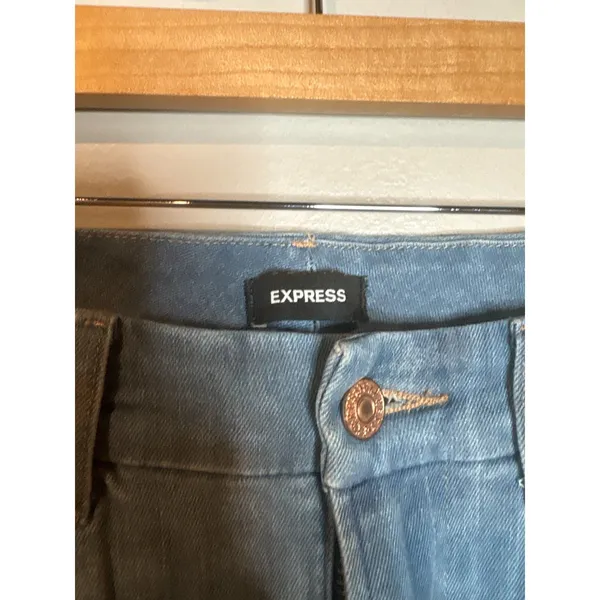 Express High Rise Cropped Flare Ultra Hyper Stretch jeans - Image 6