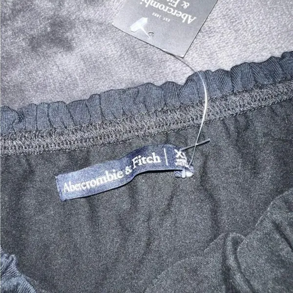 NWT Abercrombie & fitch ruffle crop top‎ xs - Image 7
