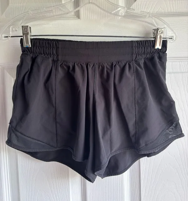 Lululemon Hotty Hot LR Shorts 4” - Black 6 - Image 3