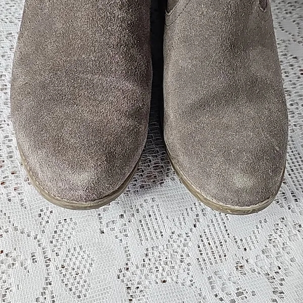 Vionic Joy Vera water resistant suede gray grey taupe ankle boots booties sz 8.5 - Image 2