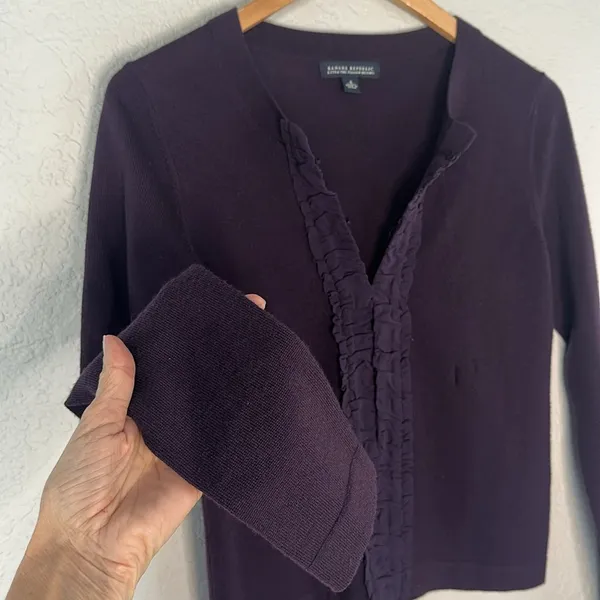 Banana Republic Extra Fine Italian Merino Wool Plum Cardigan Sweater Small Flaw - Image 2