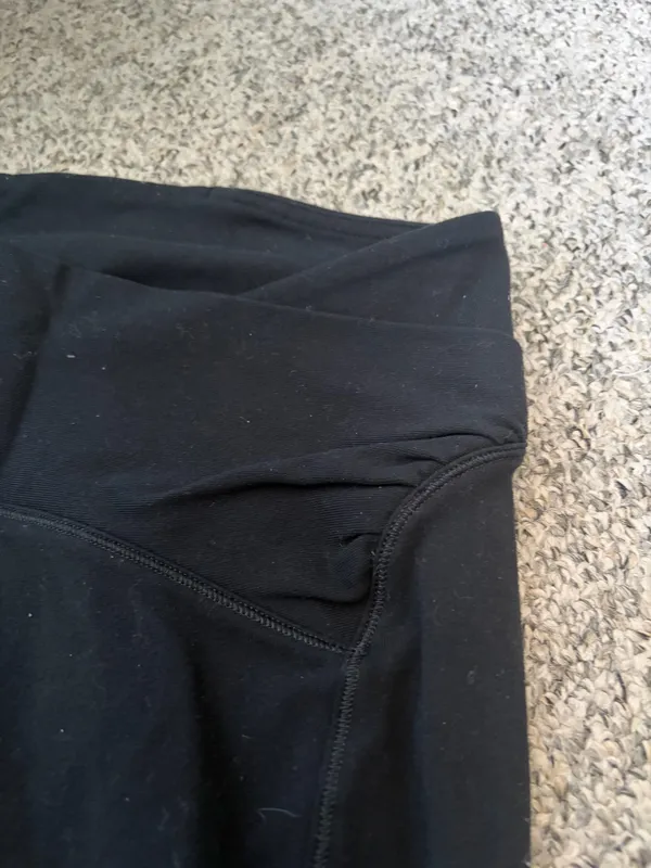 Lululemon Criss-Cross Leggings Black 4 - Image 4