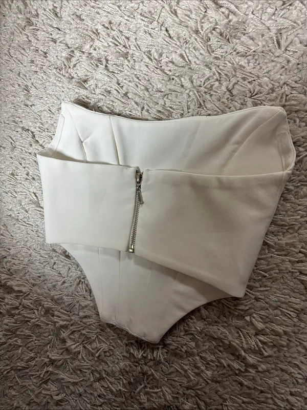 Trendyol White Structured Strapless Crop Top Size 2 - Image 9