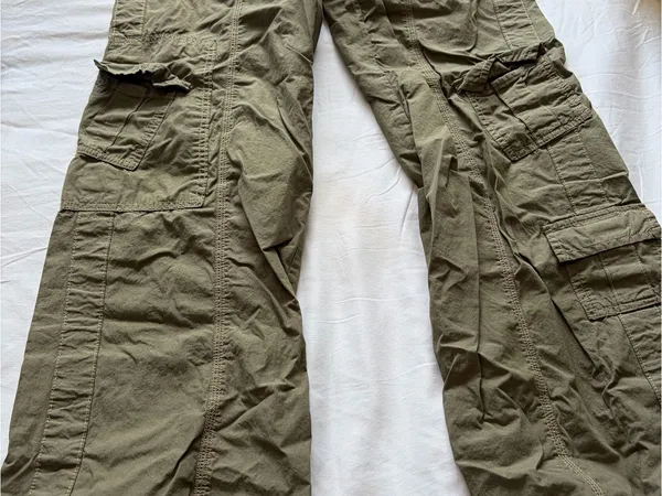 Olive Wide-Leg Cargo Jeans for Women - Comfortable Everyday Fit - Image 4