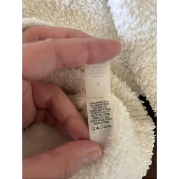 Aerie Fleece Hoodie Sweatshirt Heart Detail Cream Size Medium - Image 3
