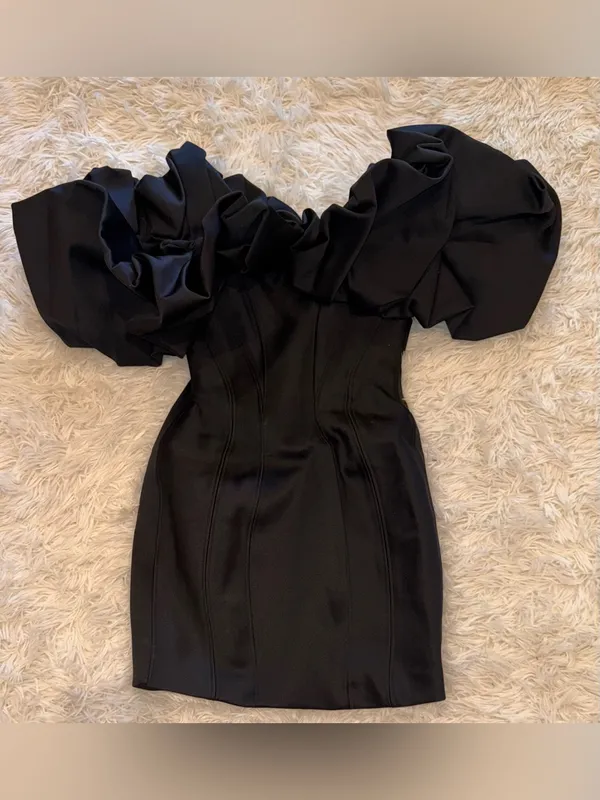 NEW House of CB SELENA Black Satin Puff Off the Shoulder mini Dress sz XS - Image 5