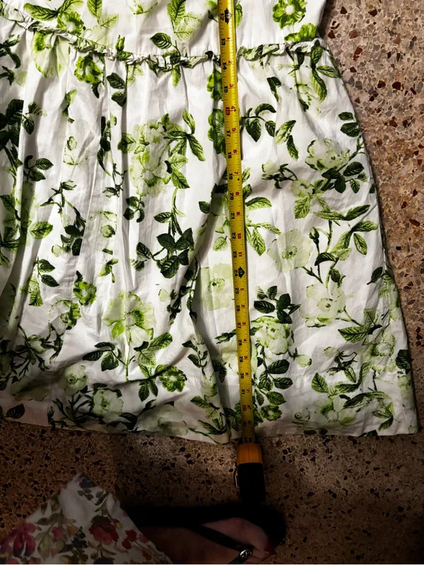 Maeve by Anthropologie V-Neck Tunic Dress in a white and green floral large - Image 9
