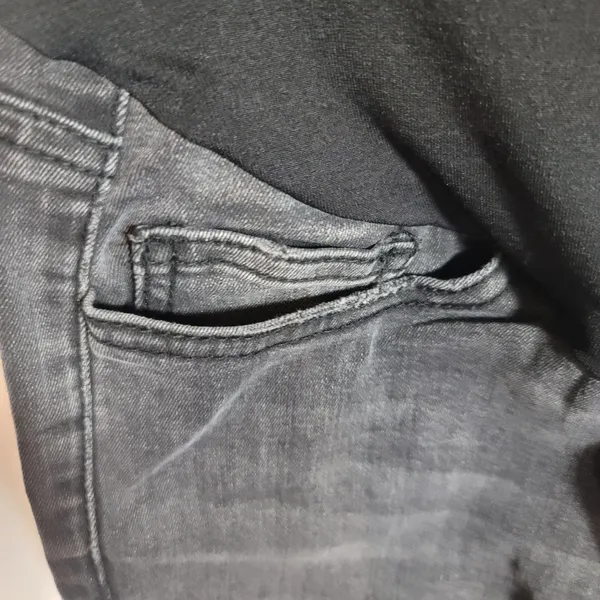 Time & Tru Maternity Jeans Small 4-6 Black Denim Gray Skinny Full Belly Panel - Image 3