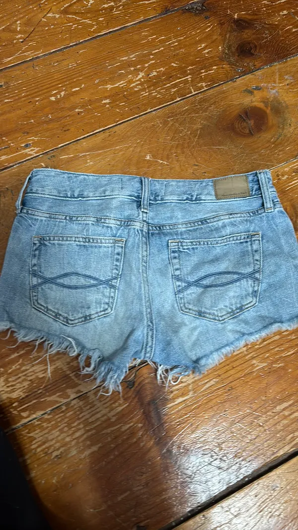 Abercrombie Low-Rise Shorts Jean - Image 4