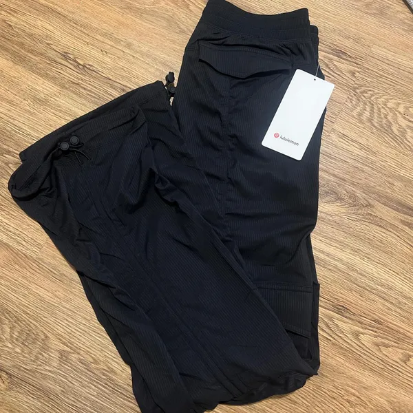 Lululemon Dance Studio Relaxed- Fit MR Cargo Jogger - Image 2