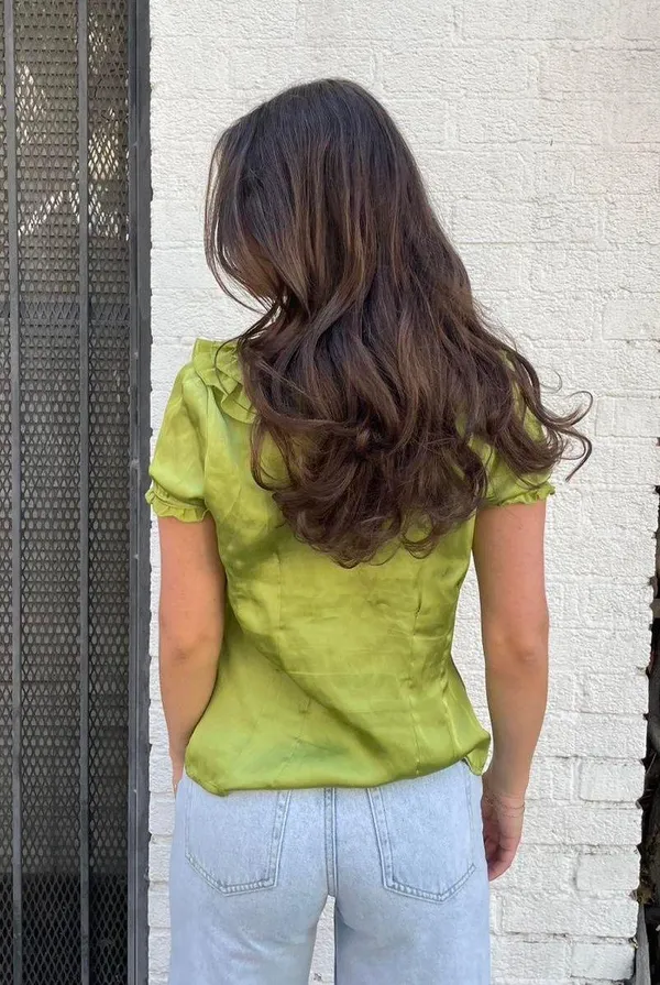 Y2k antilia femme green ruffle blouse sz m - Image 3