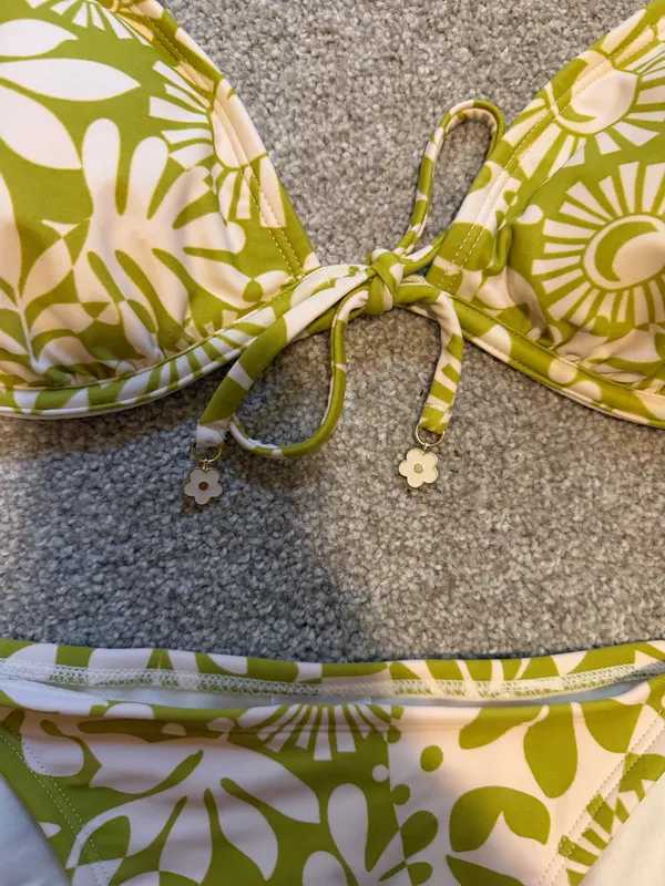 Wild Fable Green/White Retro Floral Bikini Set - Image 4