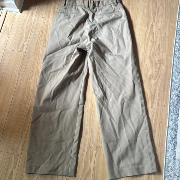 Uniqlo Trousers - Image 4