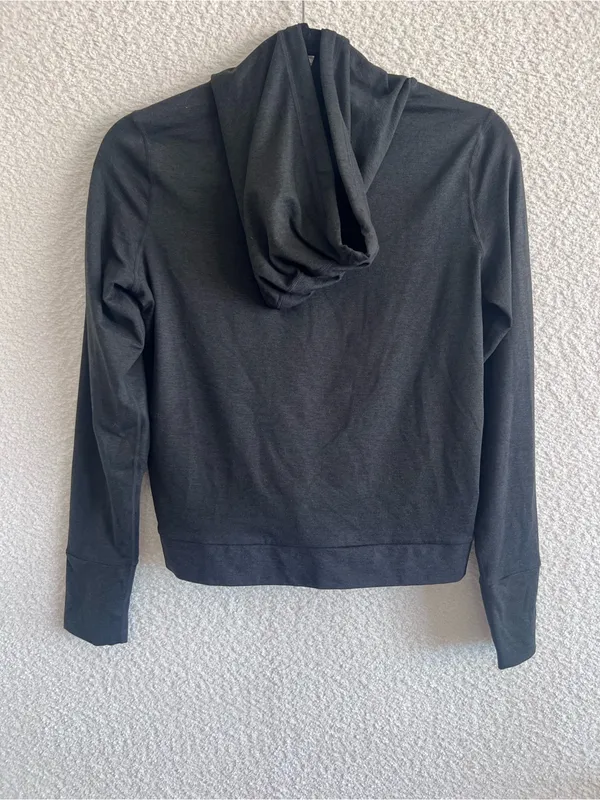 Vuori Women’s Halo Essential DreamKnit Soft Black‎ Pullover Hoodie Size Small - Image 4