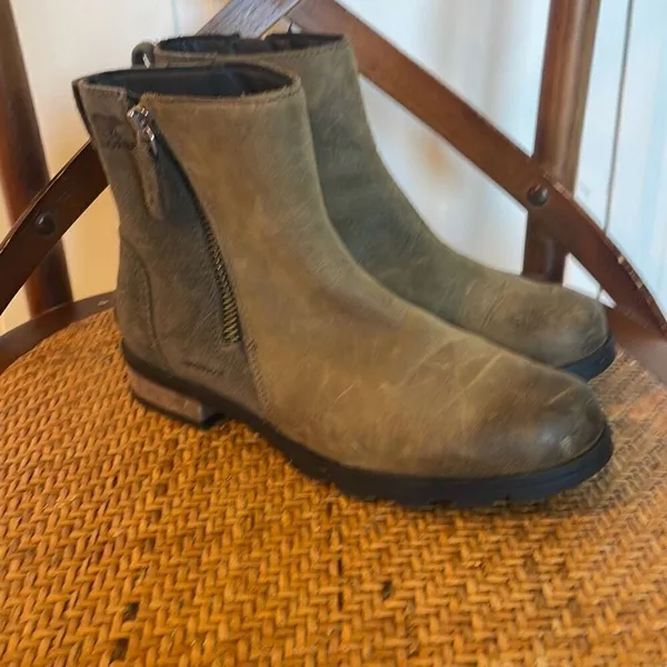 Sorel brown leather Chelsea boots size 6 - Image 4