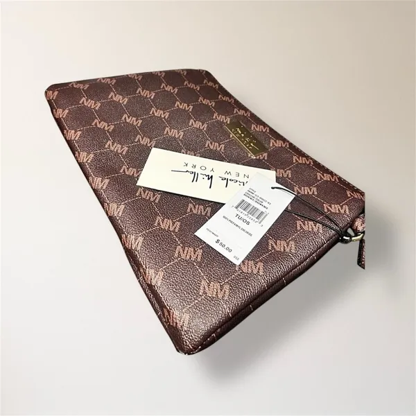 New Nicole Miller‎ New York Brown Monogram Crossbody Bag Coin Purse Minimal Luxe - Image 3