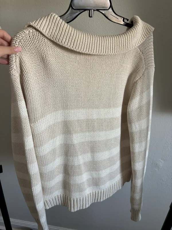 By Together sweater - Image 4