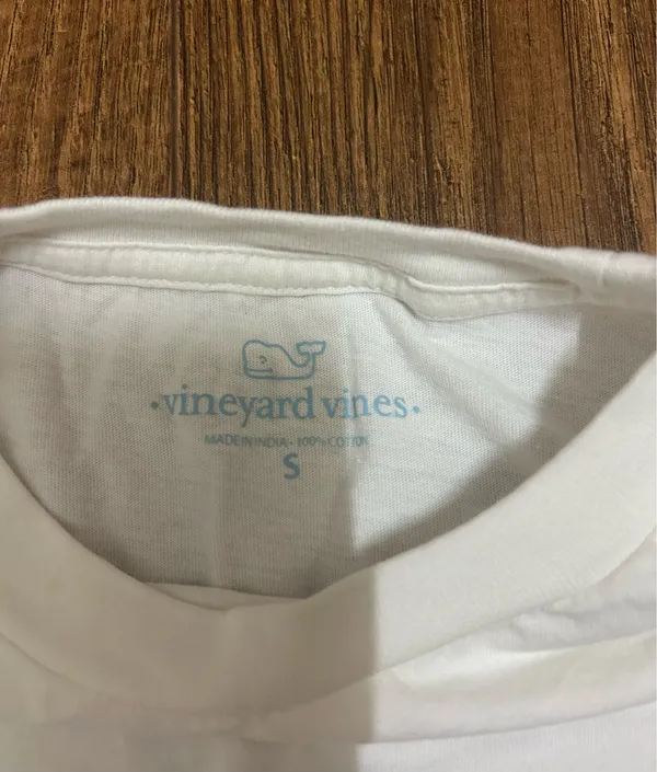 Vineyard Vines Long Sleeve - Image 3