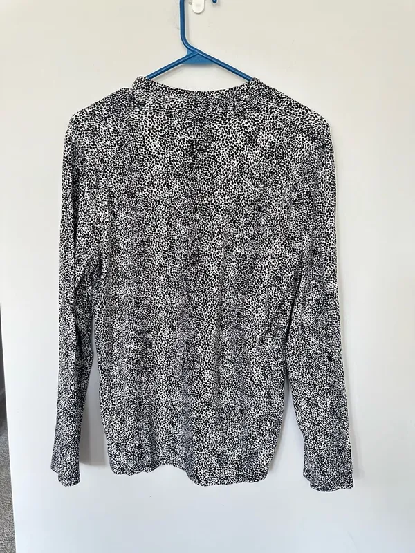 Talbots Black White Animal Print Dressy Knit Top Pullover L - Image 4
