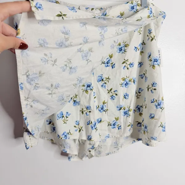 NWT Old Navy High-Waisted Linen-Blend Mini Skort White Blue XL Cottagecore‎ - Image 7