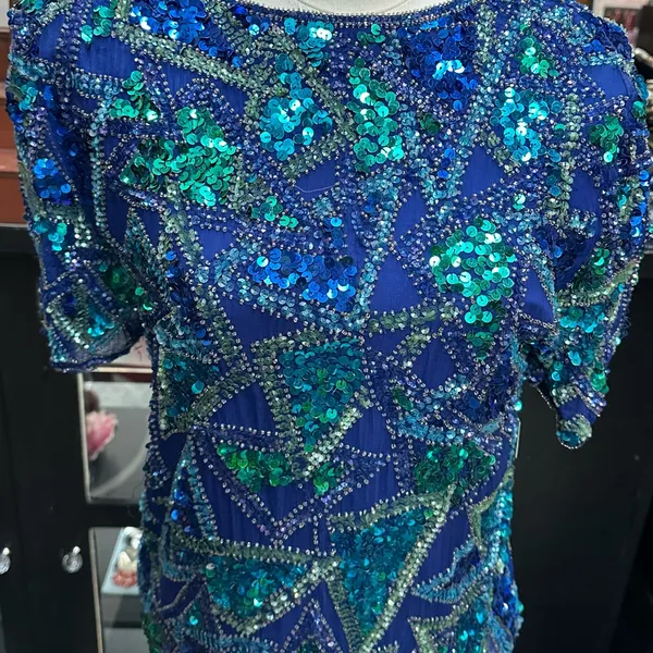 Styleworks sz Medium purple, blue & green sequin top - Image 2