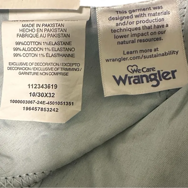 Wrangler Women’s NWT Flare/Bootcut Jeans Dark Wash Size 10 (30x32) Stretch - Image 4