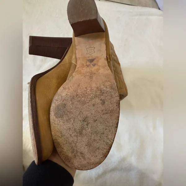 Retro Y2K Vintage Dani Tan Leather Boots size 7 - Image 10