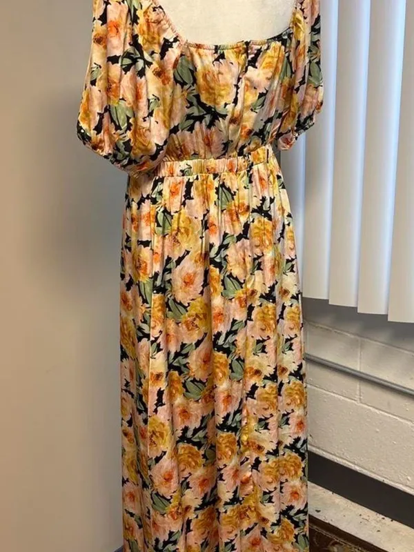 Sweetheart Floral Puff-Sleeve Midi Dress in Cream Floral - Image 6