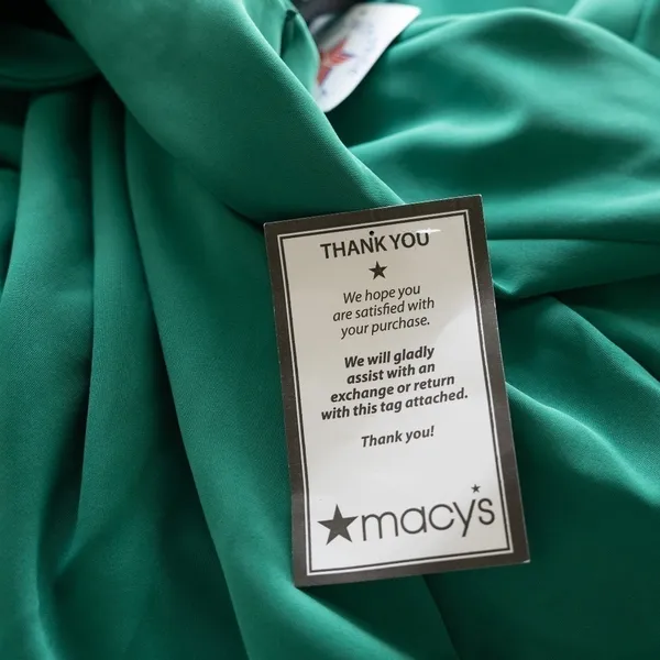 Betsy & Adam. Daisy long scuba one shoulder gown. - Image 7