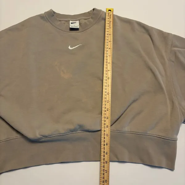 Nike Sweatshirt Womens Medium Taupe Oversized Cropped Embroidered Swoosh Fleece - Image 5