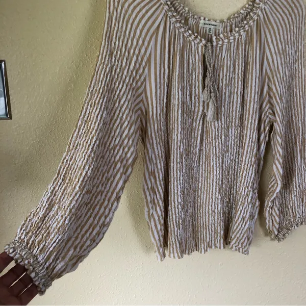 Max Studio Striped Crinkle Blouse M - Image 4