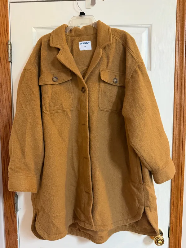 Old Navy Soft-Brushed Long Utility Shacket for Women - Image 2
