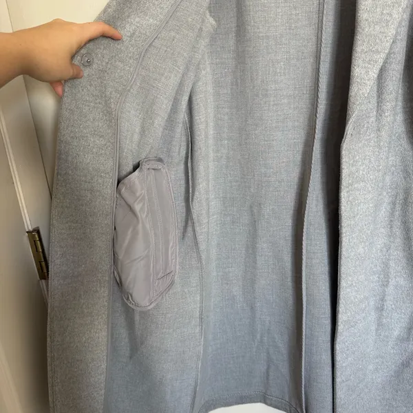 H&M Long Straight Cut Coat Jacket Light Gray Snap Closure Pockets Womens Size 8 - Image 6