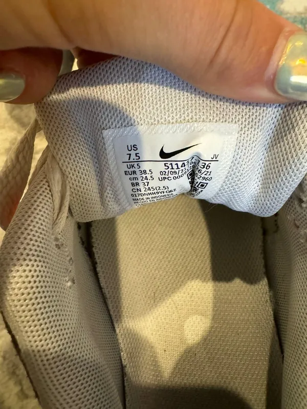 Nike Air Max 90 Sneakers - Image 6