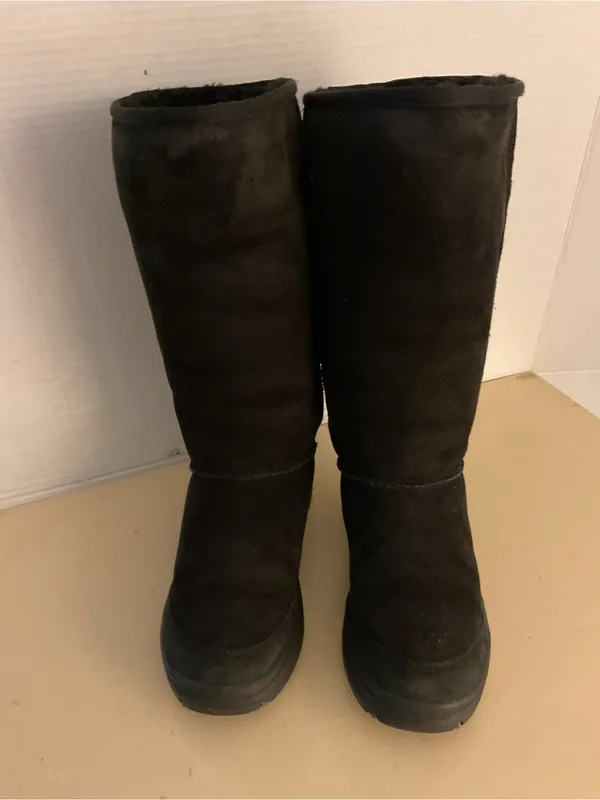UGG women Black suede tall Tasman braided classic boots US 6 - Image 10