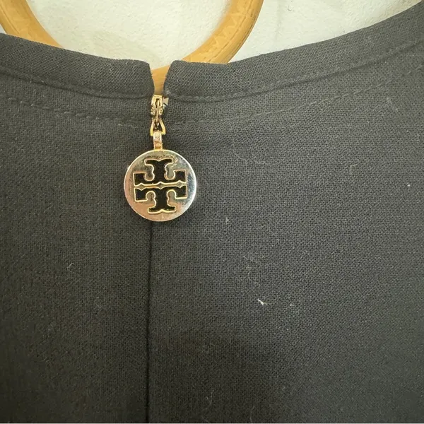 Tory Burch black shift work dress - Image 11
