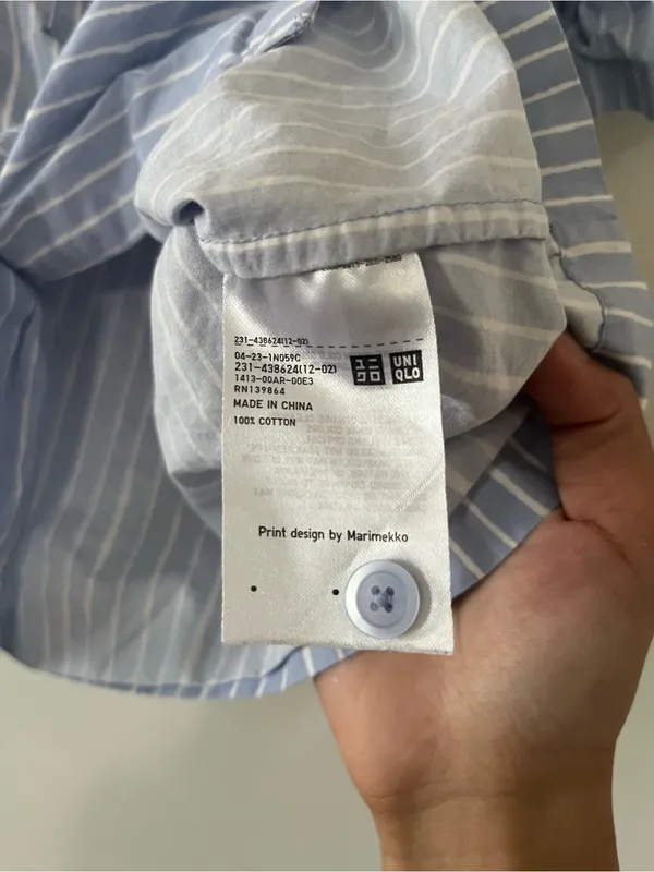 Uniqlo Blue White Striped 100% Cotton Button Down Top XS Coastal Euro Summer - Image 5