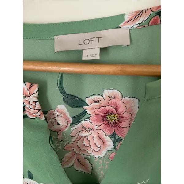 LOFT Green Floral V-Neck Peasant Long Sleeve Blouse Top Semi Sheer M Feminine - Image 4