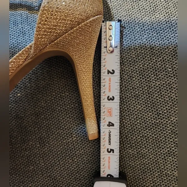 Gold Lavish heels measurements are pictured. - Image 6