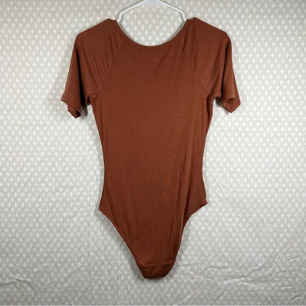 Everlane Women Bodysuit Sz M‎ Orange Ribbed Short Sleeve Tencel Classic Staple - Image 4