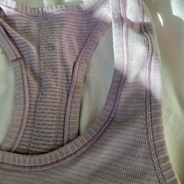 lululemon racerback, no tag but fits size 6 (see measurements) - Image 4