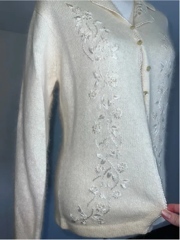 VTG Floral Embroidered Cardigan SILK ANGORA Beige Size M - Image 9