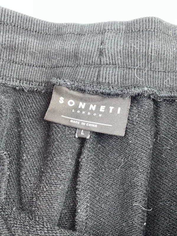 Shorts Black Size L - Image 4