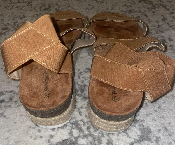 Nature Breeze Tan Strappy Espadrille Sandals - Image 5