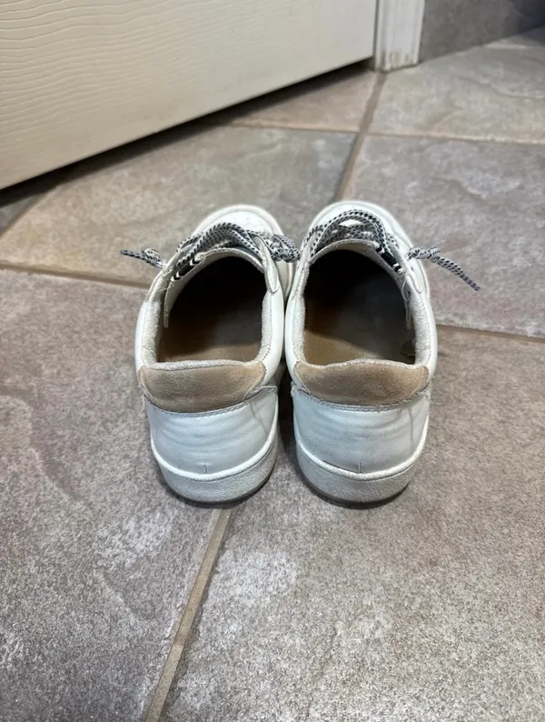ShuShop Sneakers White Size 8 - Image 4