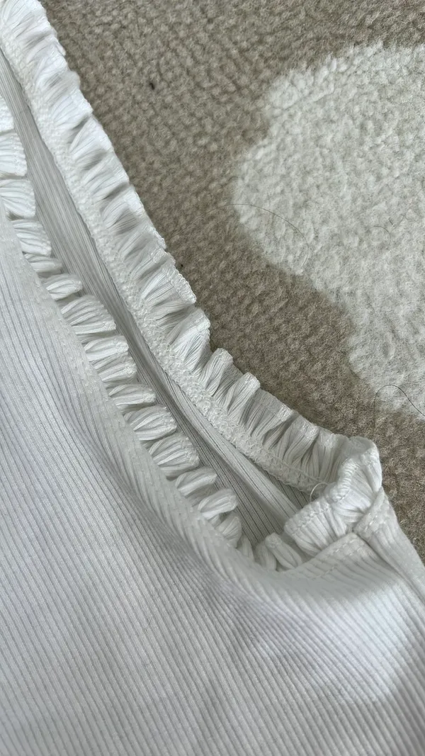American Eagle ruffle strap cropped tank - Image 4