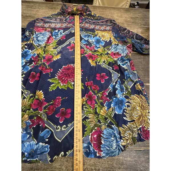 John Mark women's mixed-print button-front tunic‎ Size Large Silky Floral Boho - Image 9