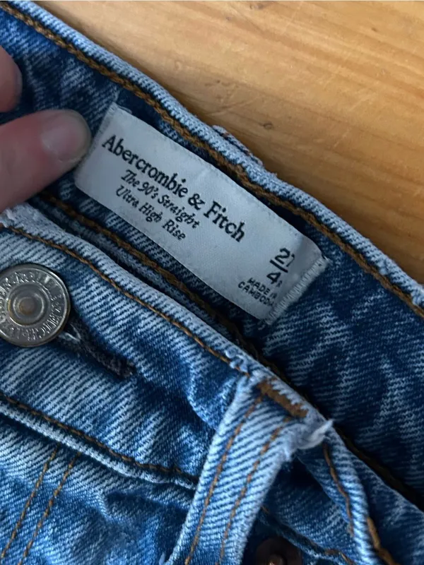 ☀️3/$25 Abercrombie & Fitch Jeans 90s Straight Ultra High Rise ripped jeans 4 - Image 5