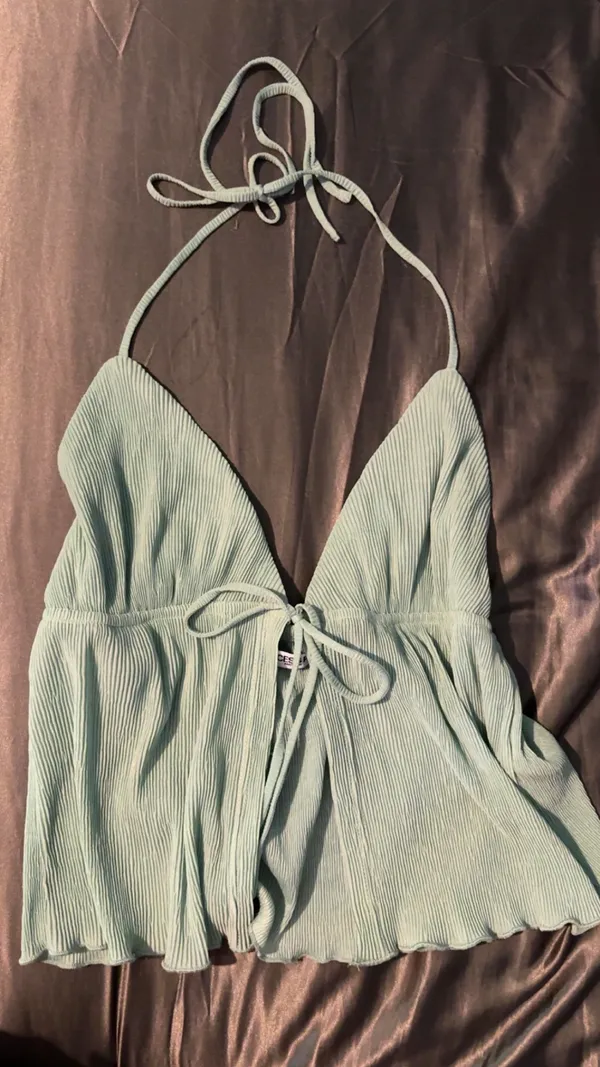 Princess Polly green top  - Image 2