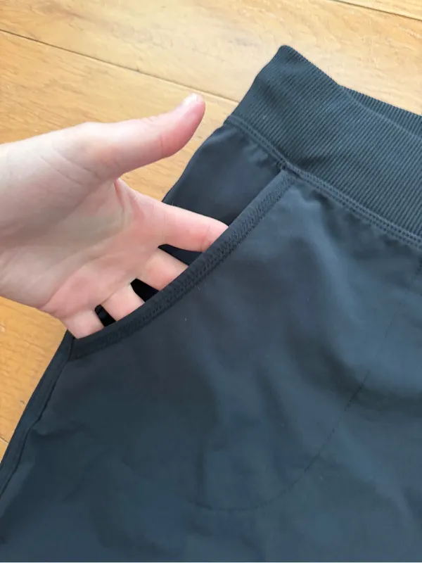 Athleta Black Stretch Joggers Size 8 Gap - Image 8